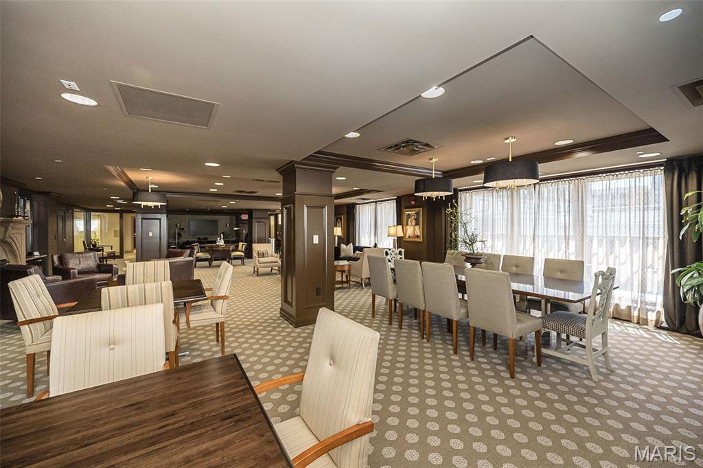 232 N Kingshighway Boulevard Unit: 1107
