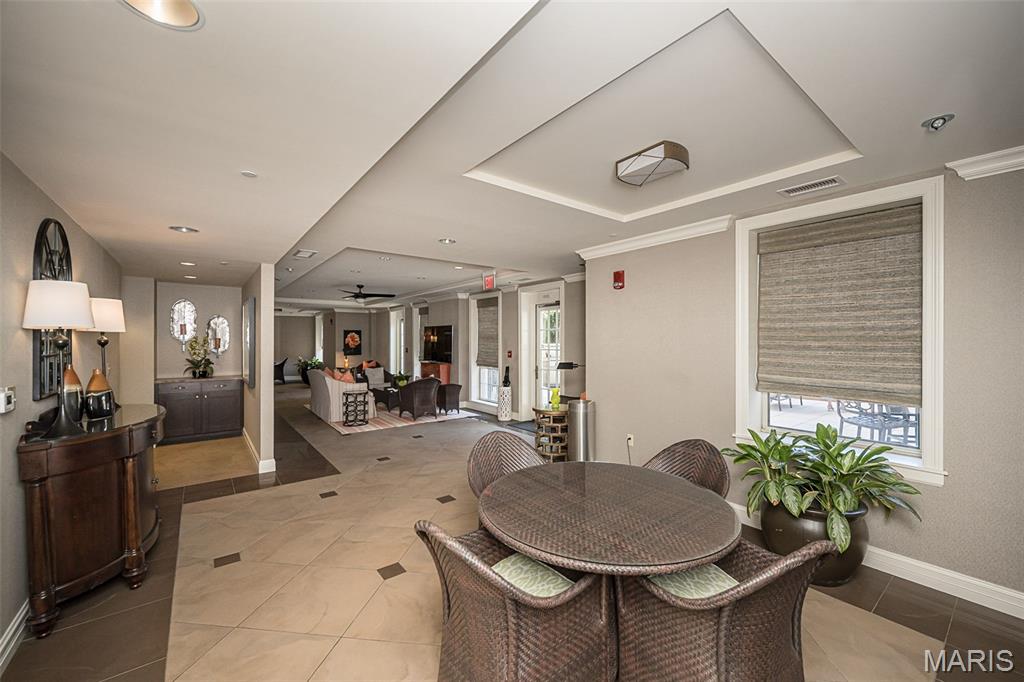 232 N Kingshighway Boulevard Unit: 1107