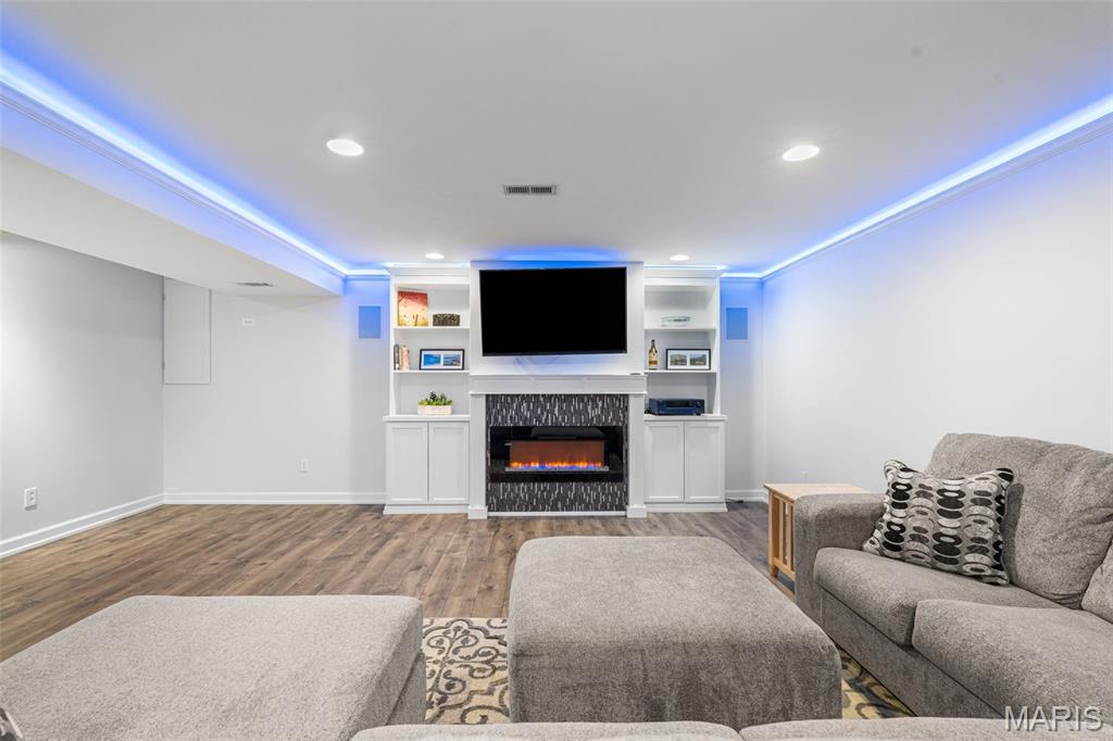 65 Adventura Drive
