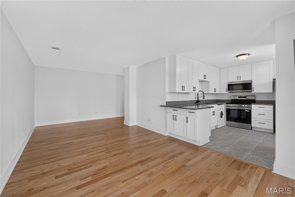 5630 Pershing Avenue Unit: 37