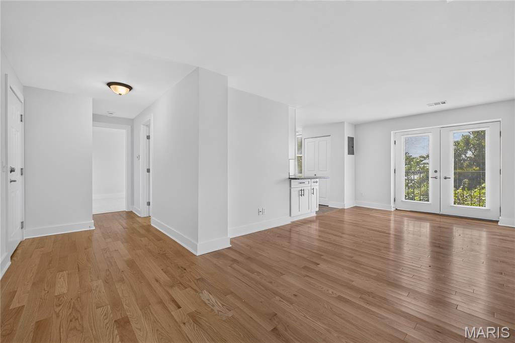 5630 Pershing Avenue Unit: 37