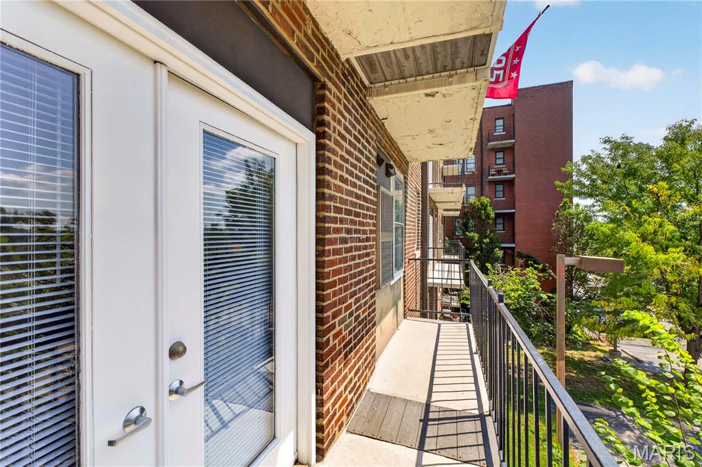 5630 Pershing Avenue Unit: 37