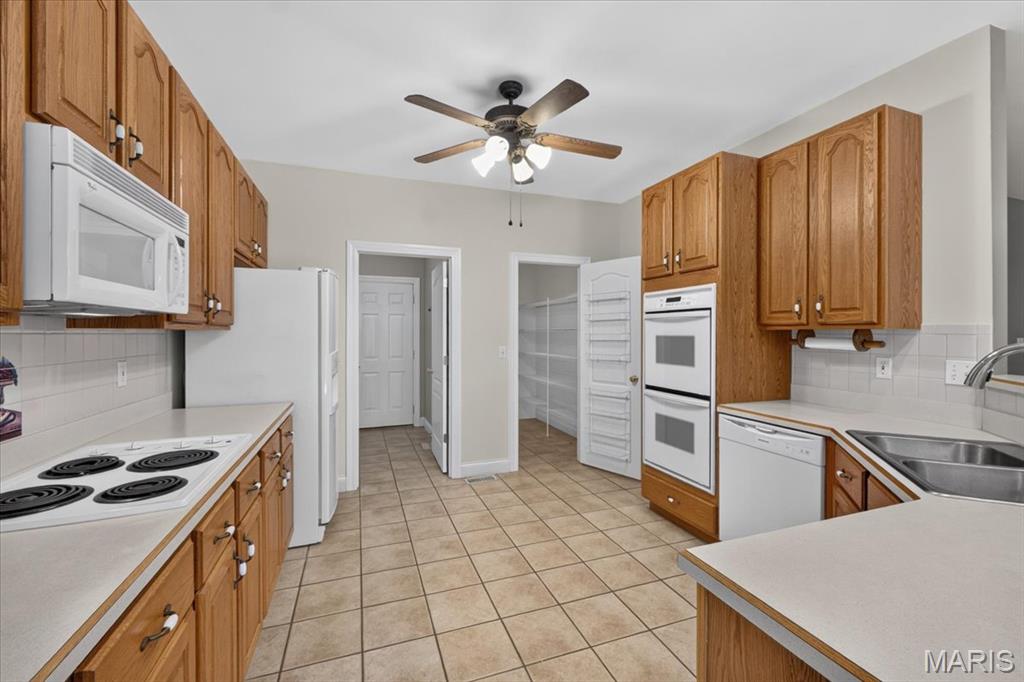 2418 Golden Bear Way Unit: 711A