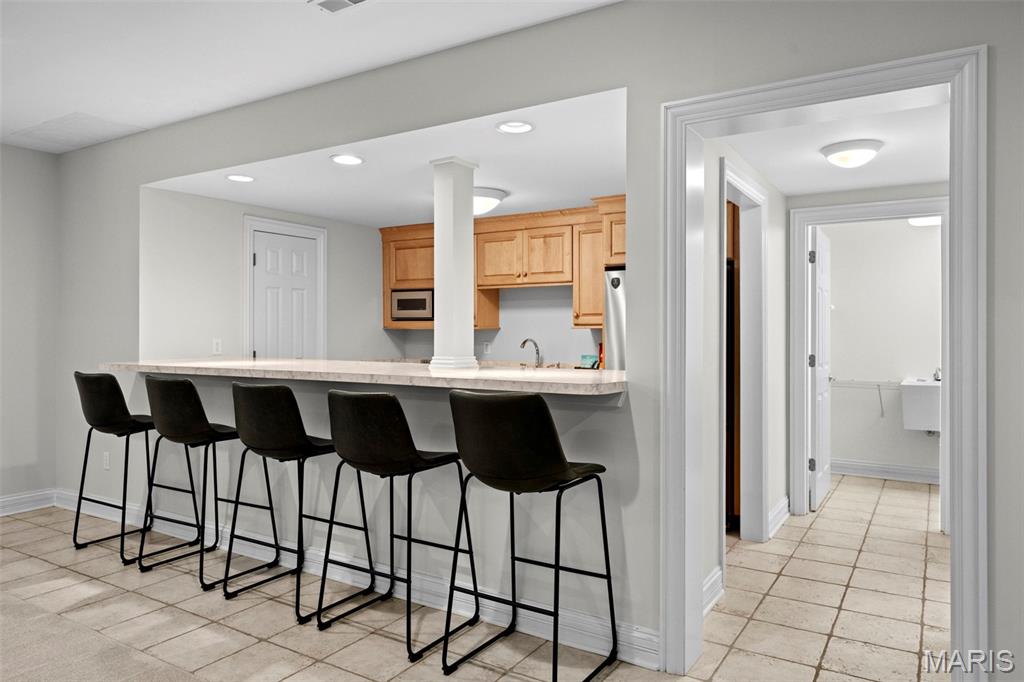 2457 Town And Country Lane