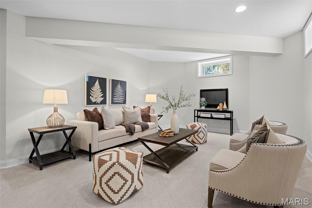 2457 Town And Country Lane