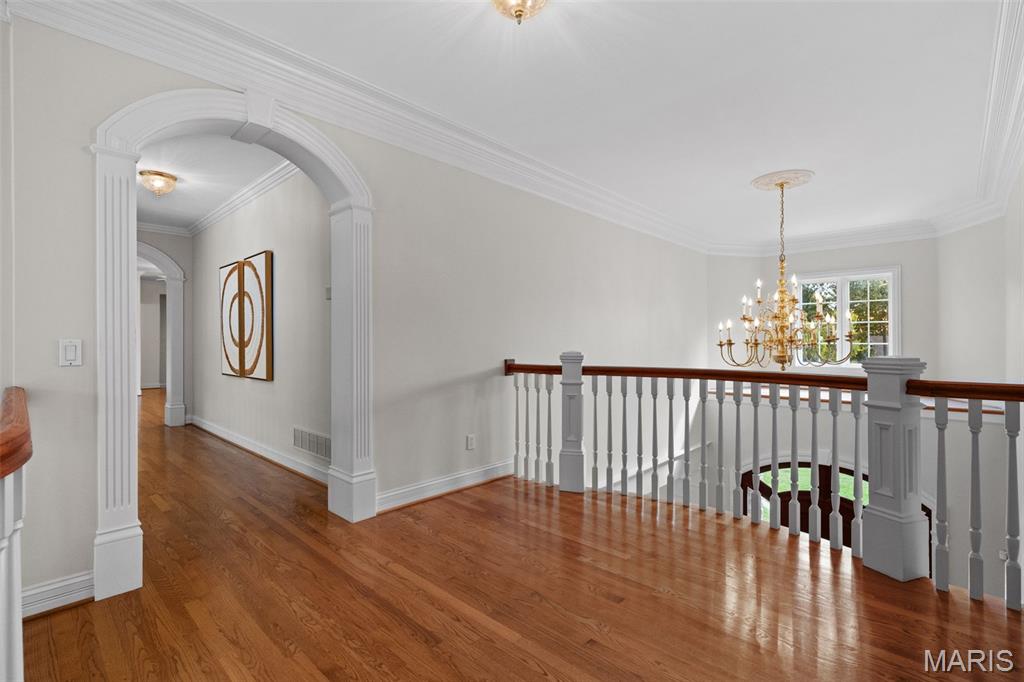 2457 Town And Country Lane
