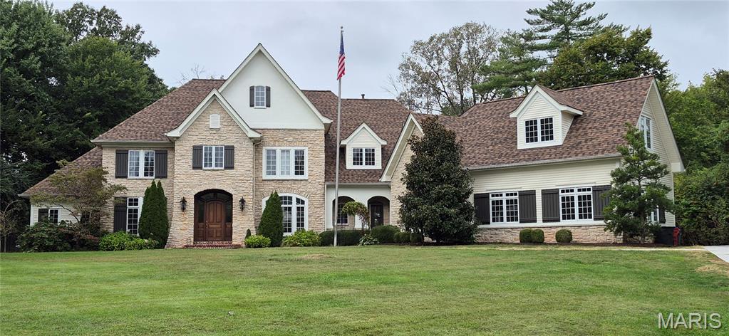 2457 Town And Country Lane