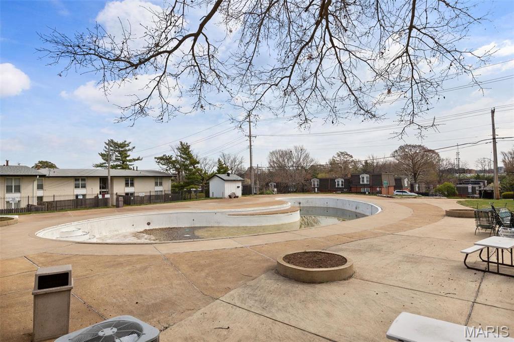 10415 Briarbend Drive Unit: 2