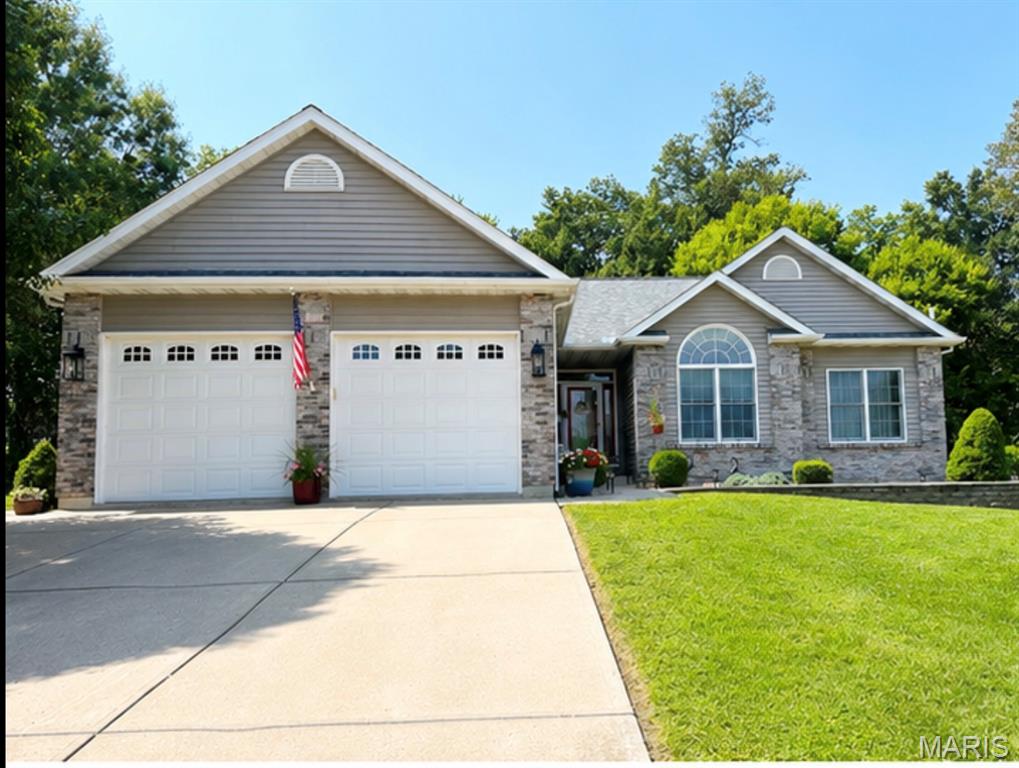 212 Victoria Drive