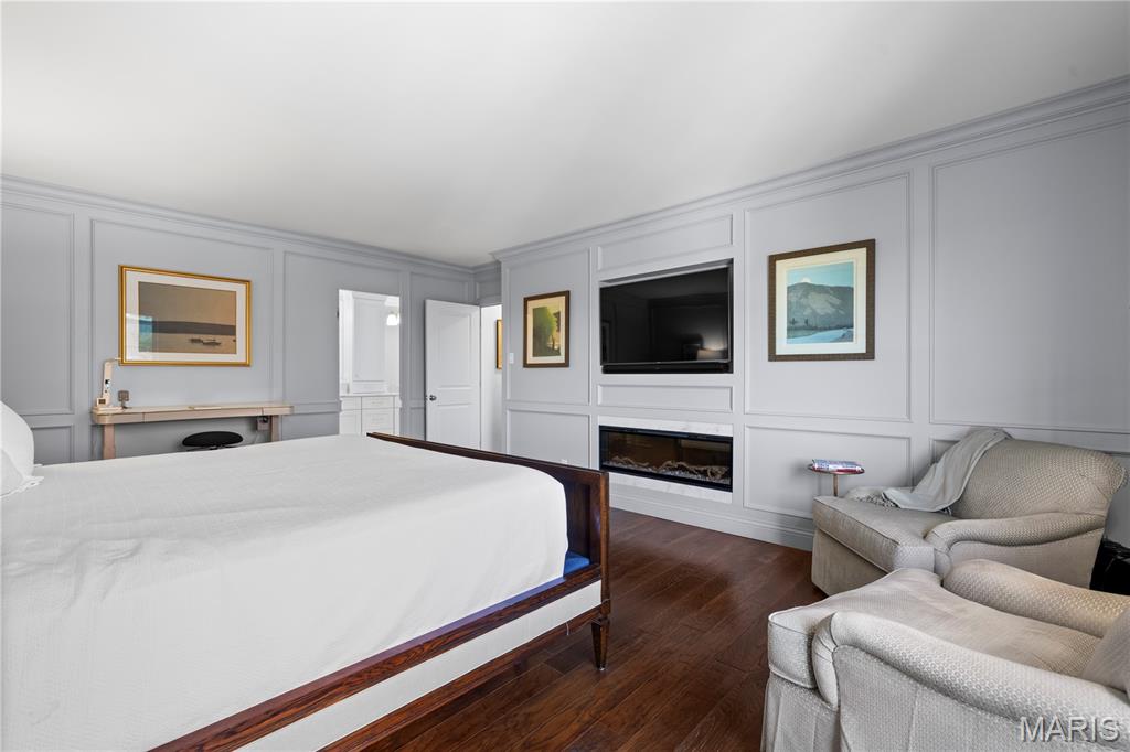 900 S Hanley Road Unit: 6B