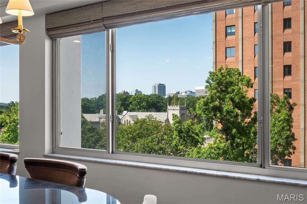 900 S Hanley Road Unit: 6B
