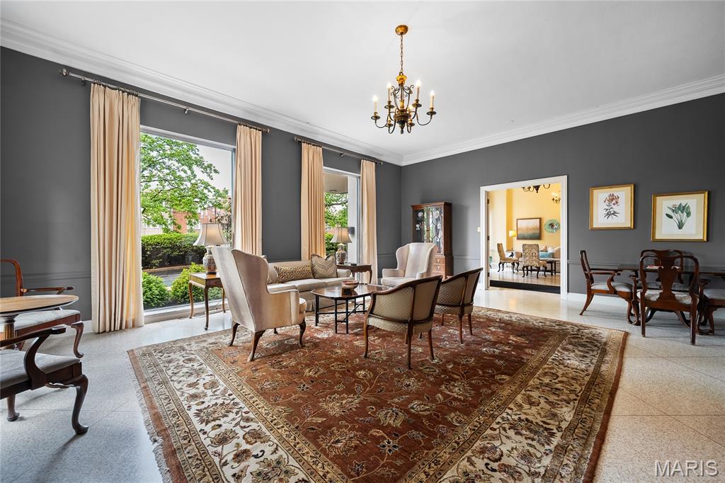 900 S Hanley Road Unit: 6B