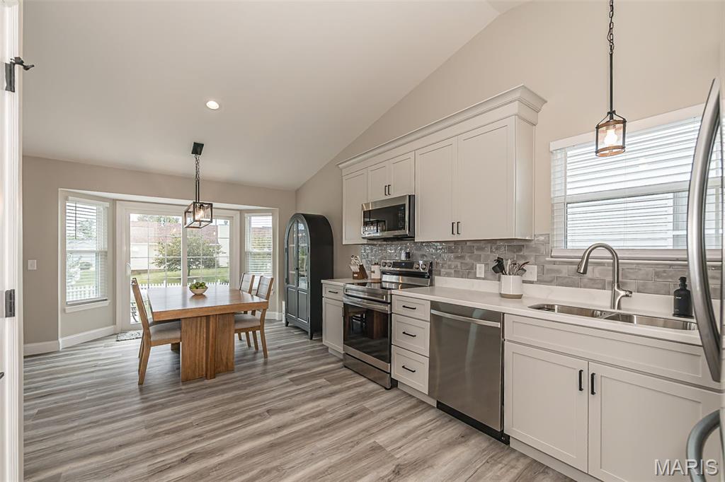 46 Tulip Bend Drive