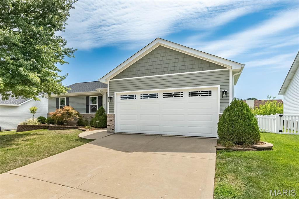 46 Tulip Bend Drive