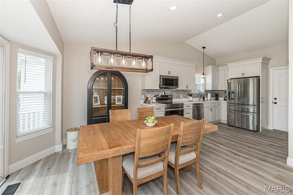 46 Tulip Bend Drive