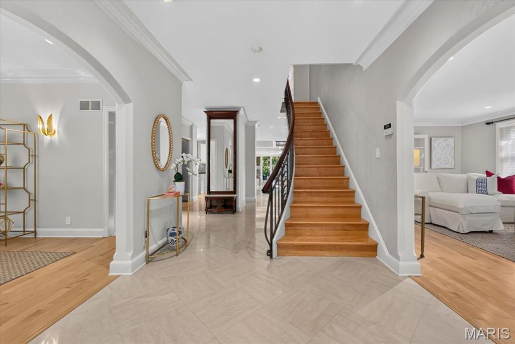 44 Broadview Drive