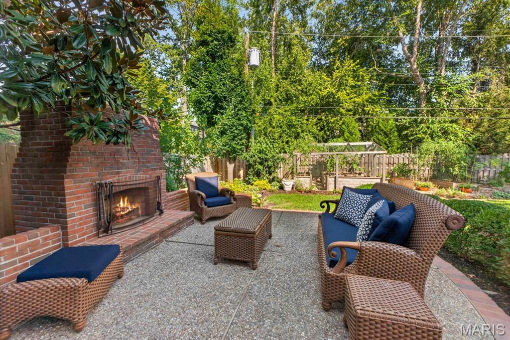 44 Broadview Drive