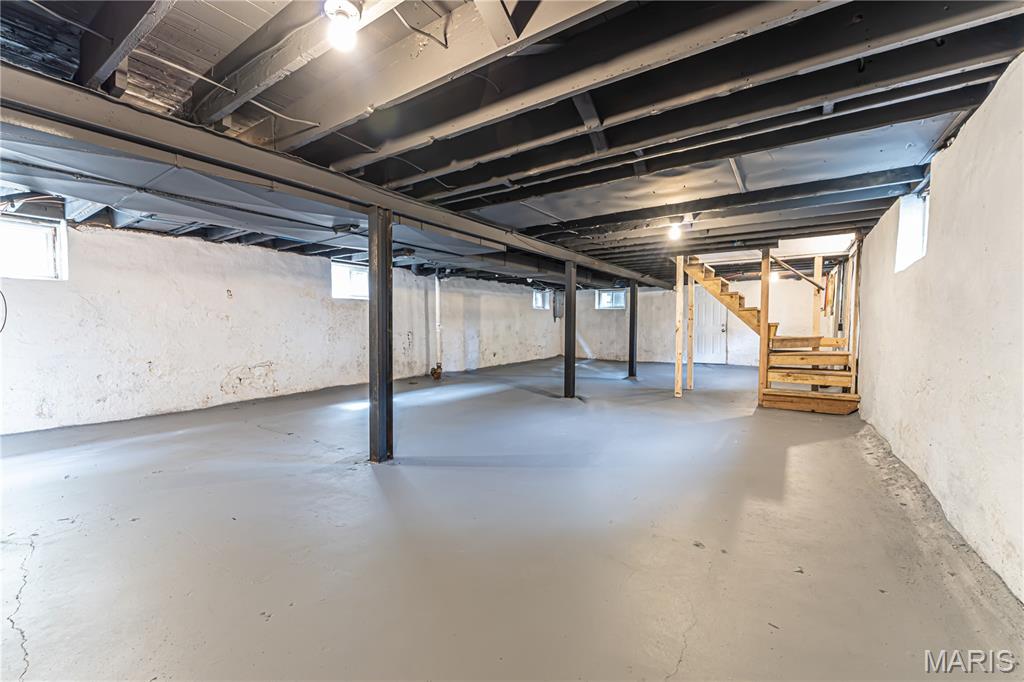 1284 Sells Avenue