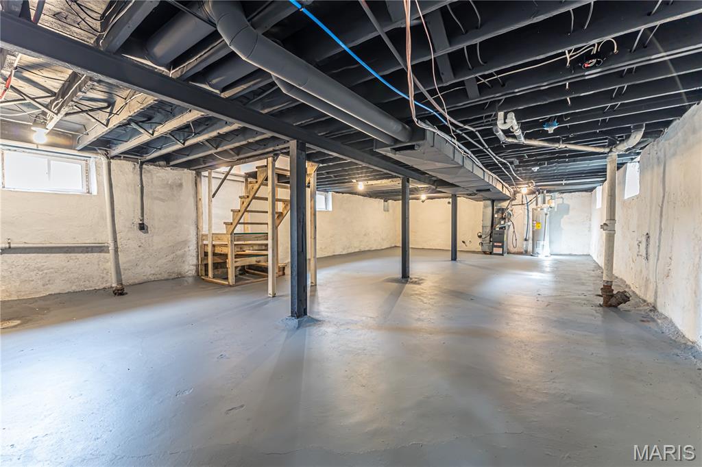 1284 Sells Avenue