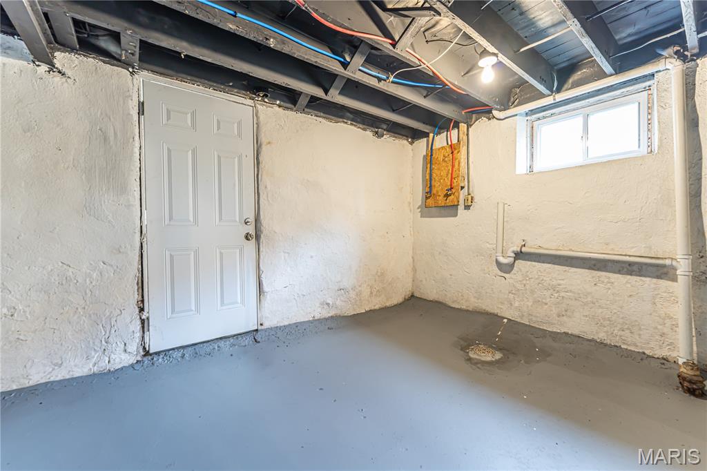1284 Sells Avenue