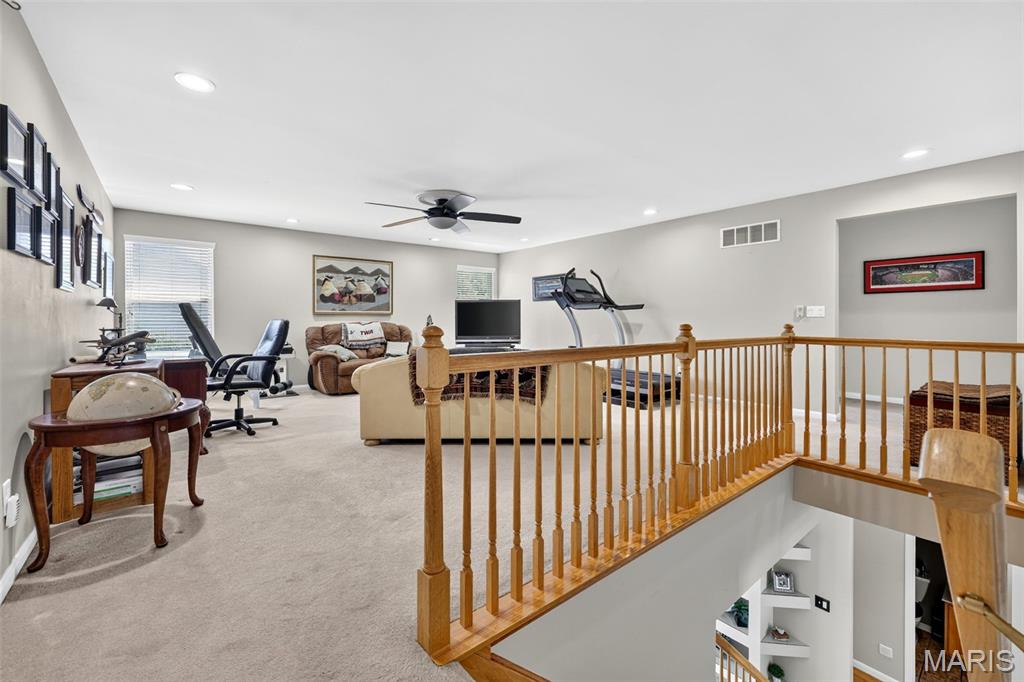 708 Lakeshore Manor Ct Court