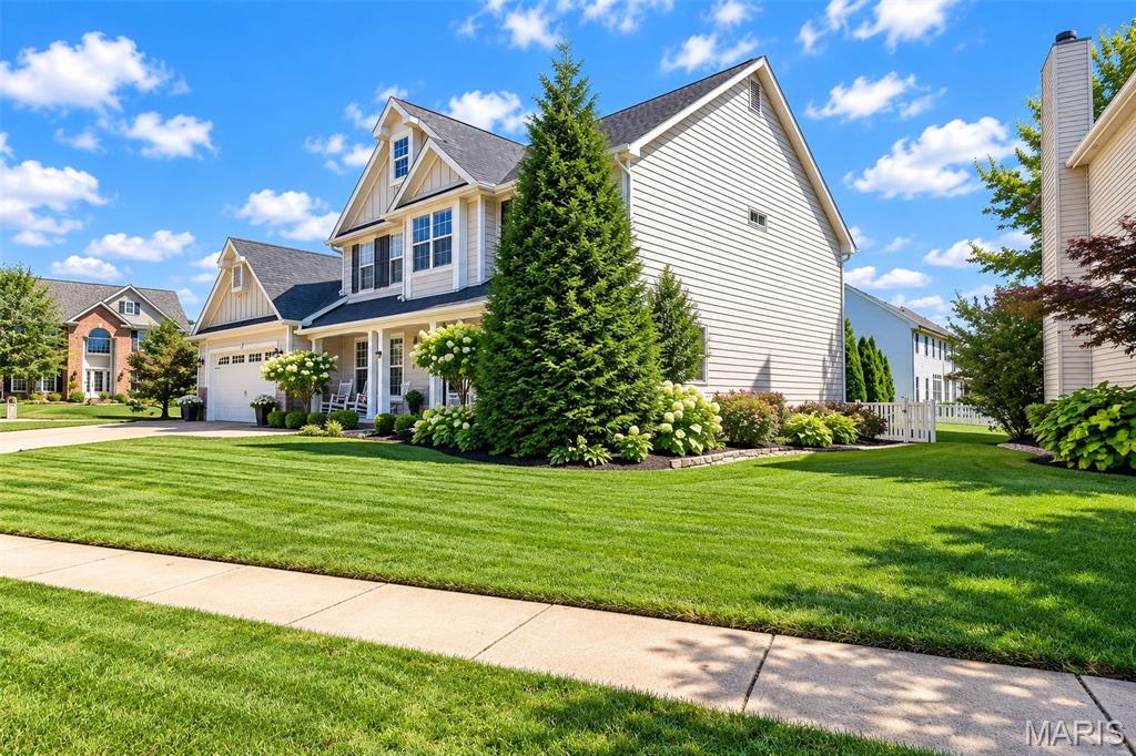 708 Lakeshore Manor Ct Court
