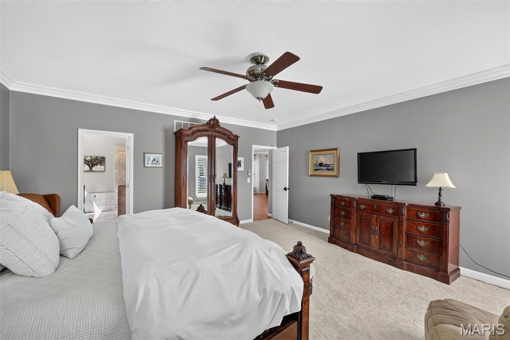 708 Lakeshore Manor Ct Court