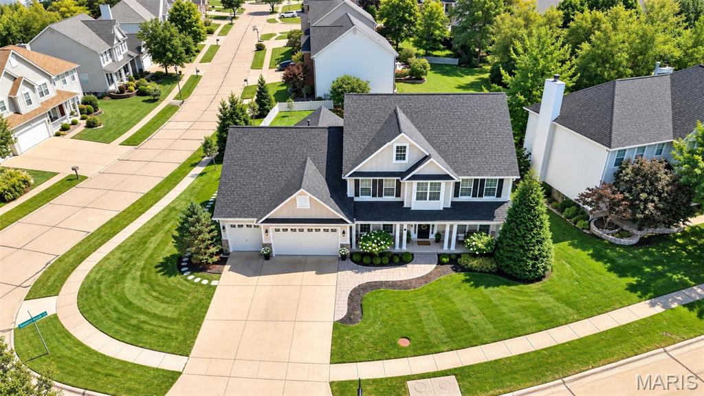 708 Lakeshore Manor Ct Court