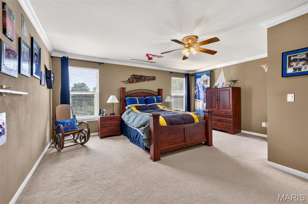 708 Lakeshore Manor Ct Court