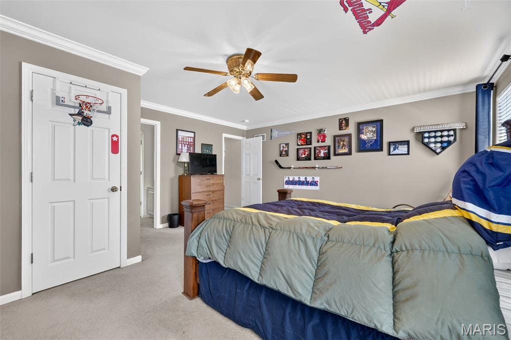 708 Lakeshore Manor Ct Court