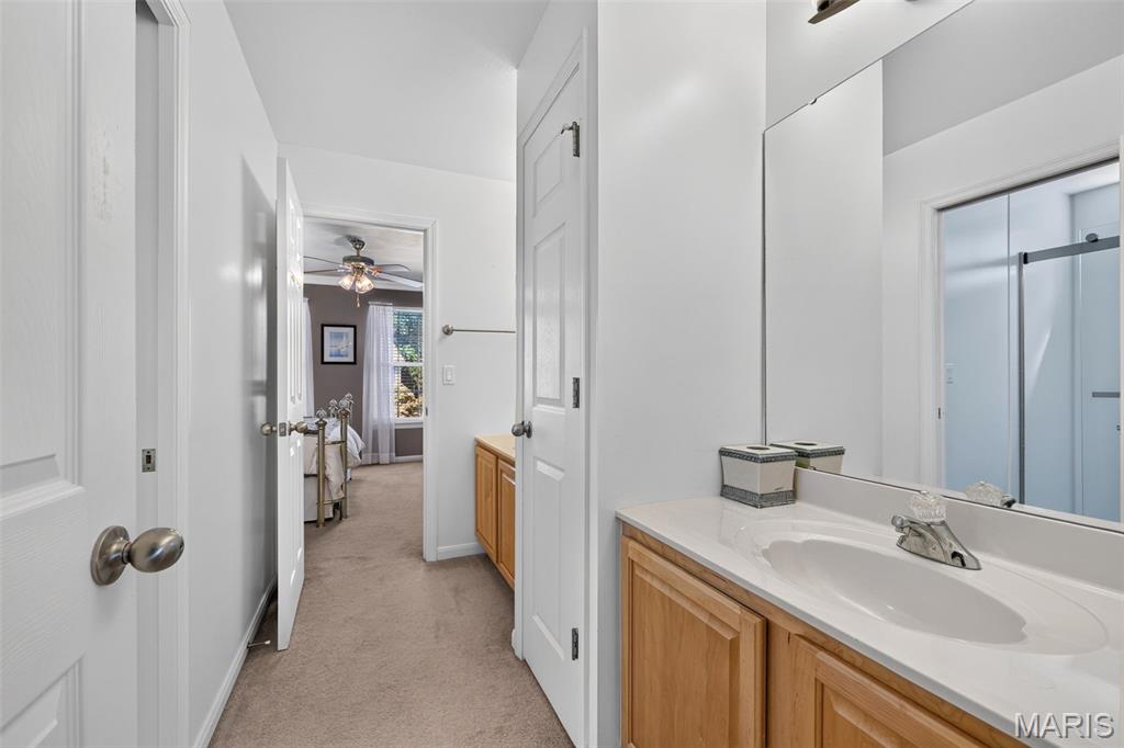 708 Lakeshore Manor Ct Court