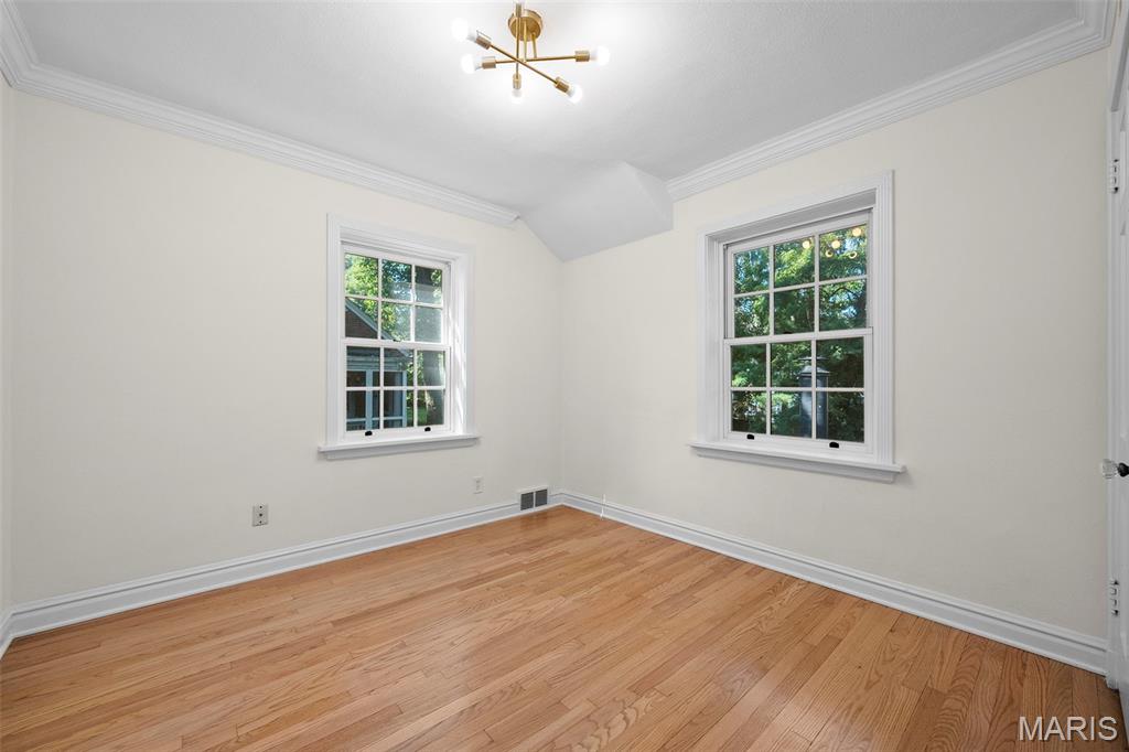 225 Parkland Avenue