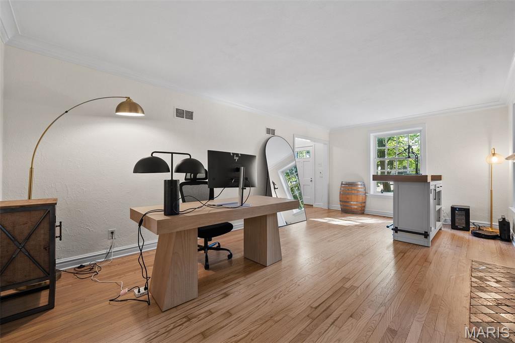 225 Parkland Avenue