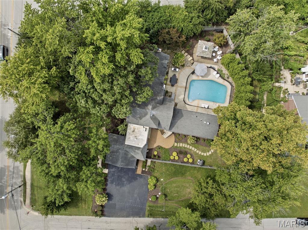 9321 Old Bonhomme Road