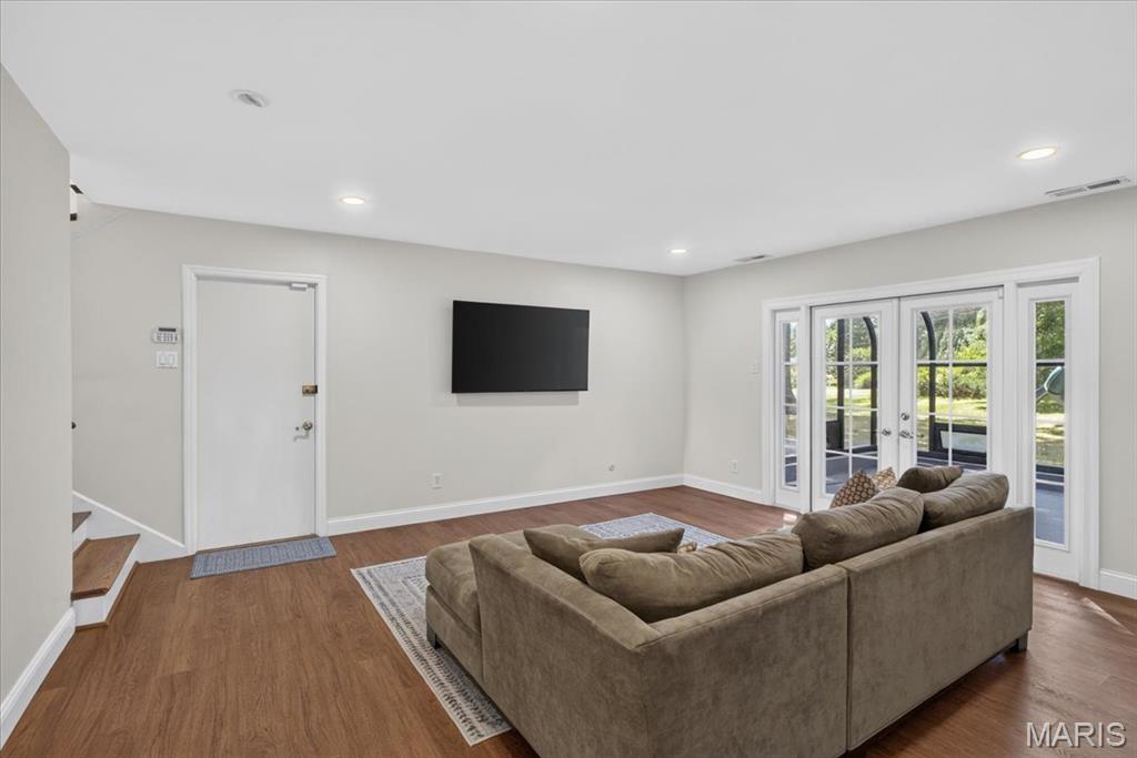 11826 Point Oak Drive