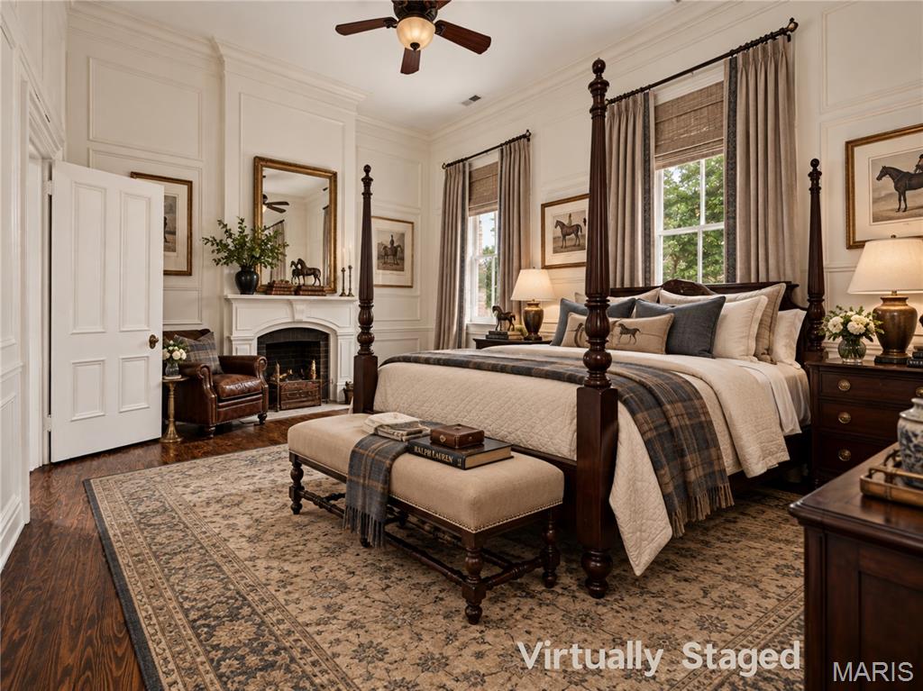 5589 Walnut Street
