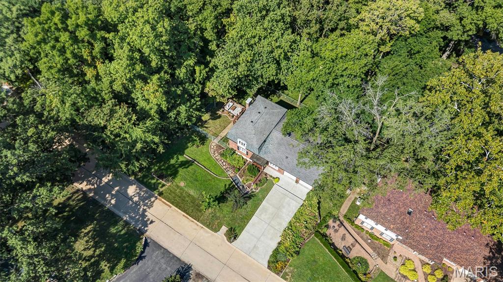 1113 Dunwoody Drive
