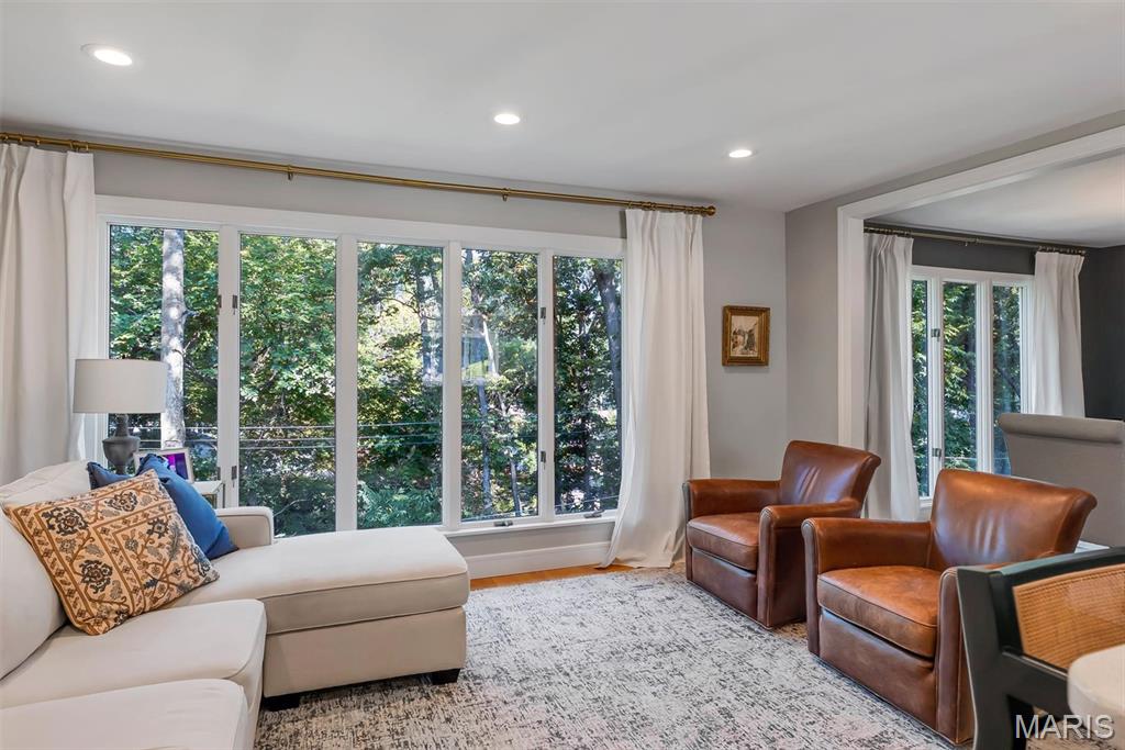 1113 Dunwoody Drive