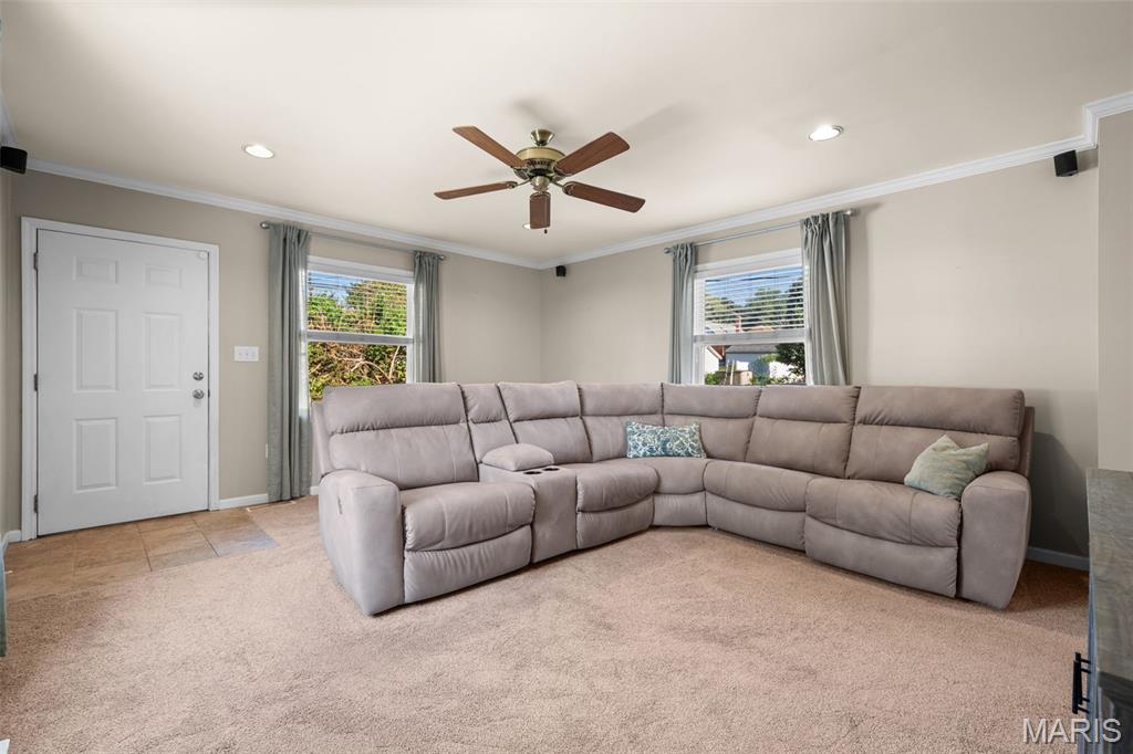 8633 Neier Lane