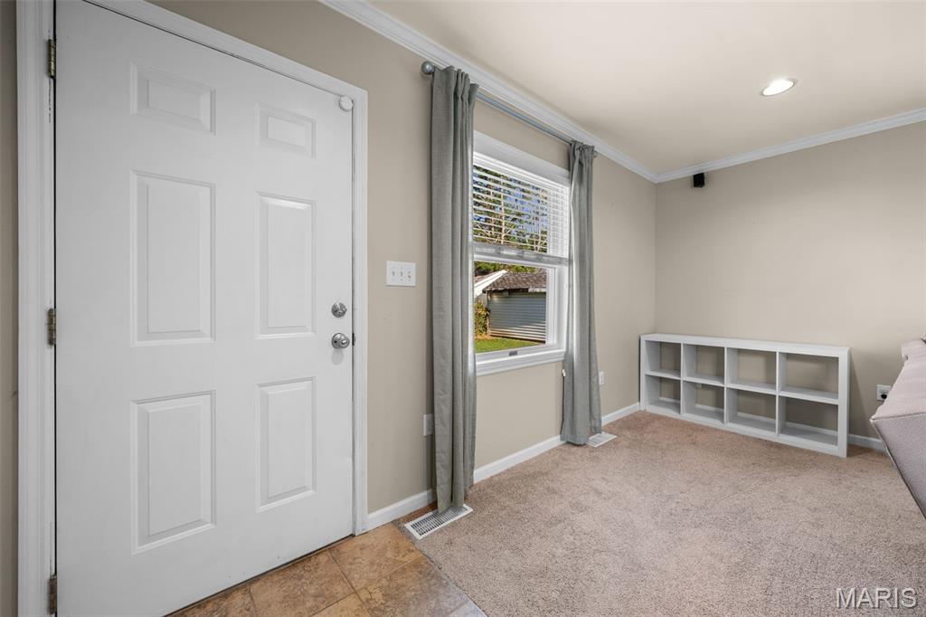 8633 Neier Lane