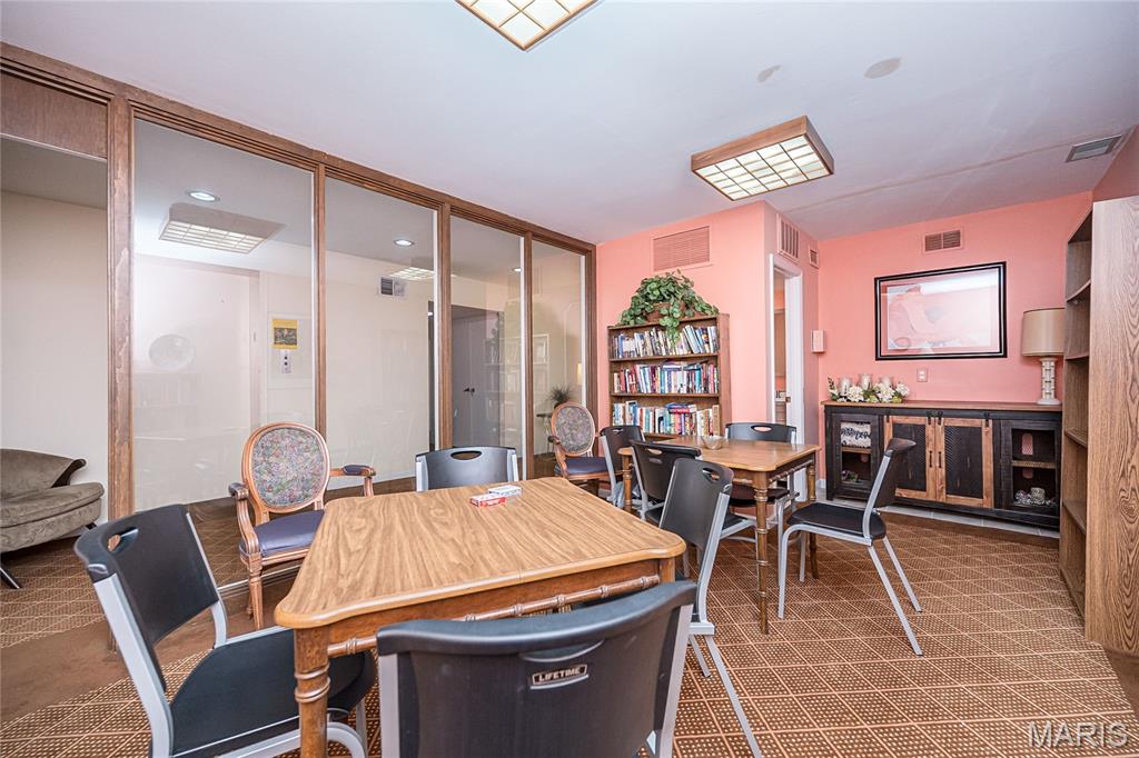 590 Sarah Lane Unit: 401