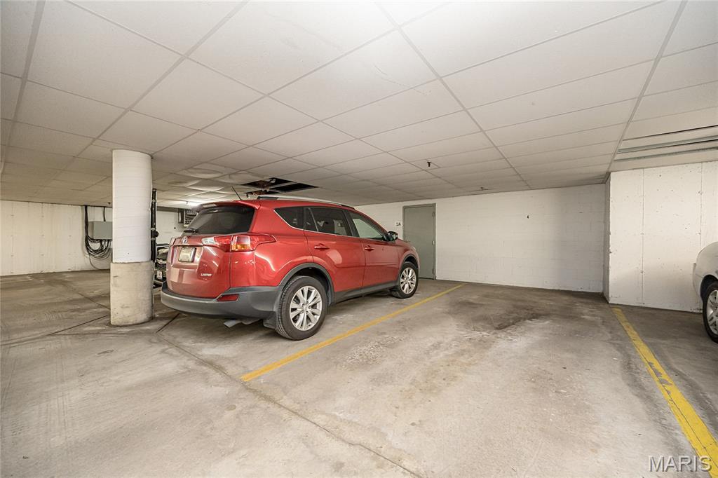 590 Sarah Lane Unit: 401