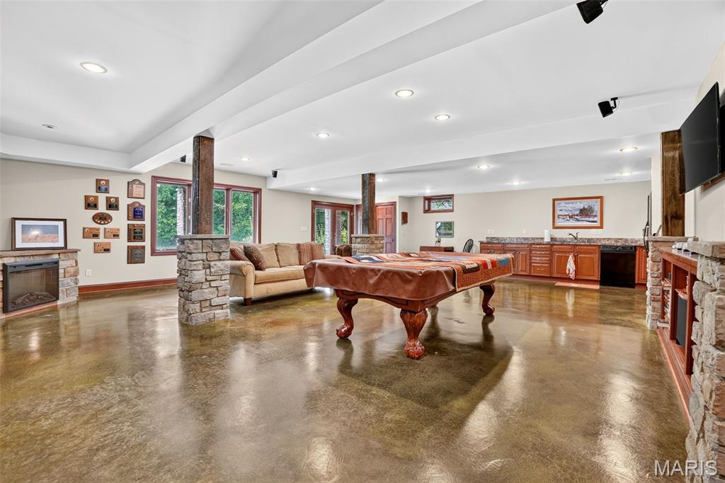6388 Salamone Road