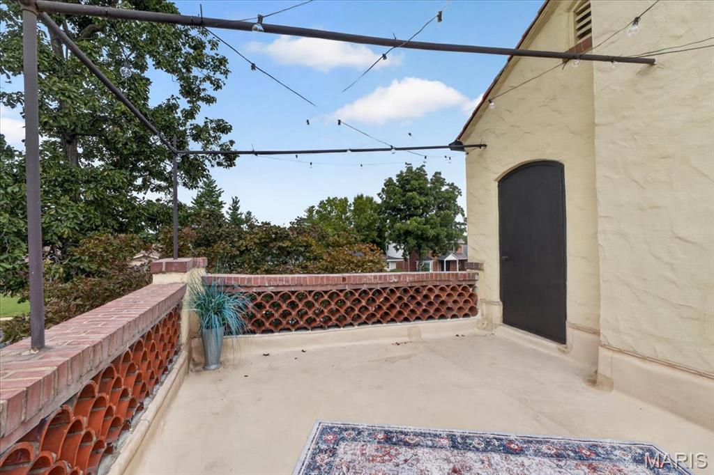 11822 Fairlind Drive