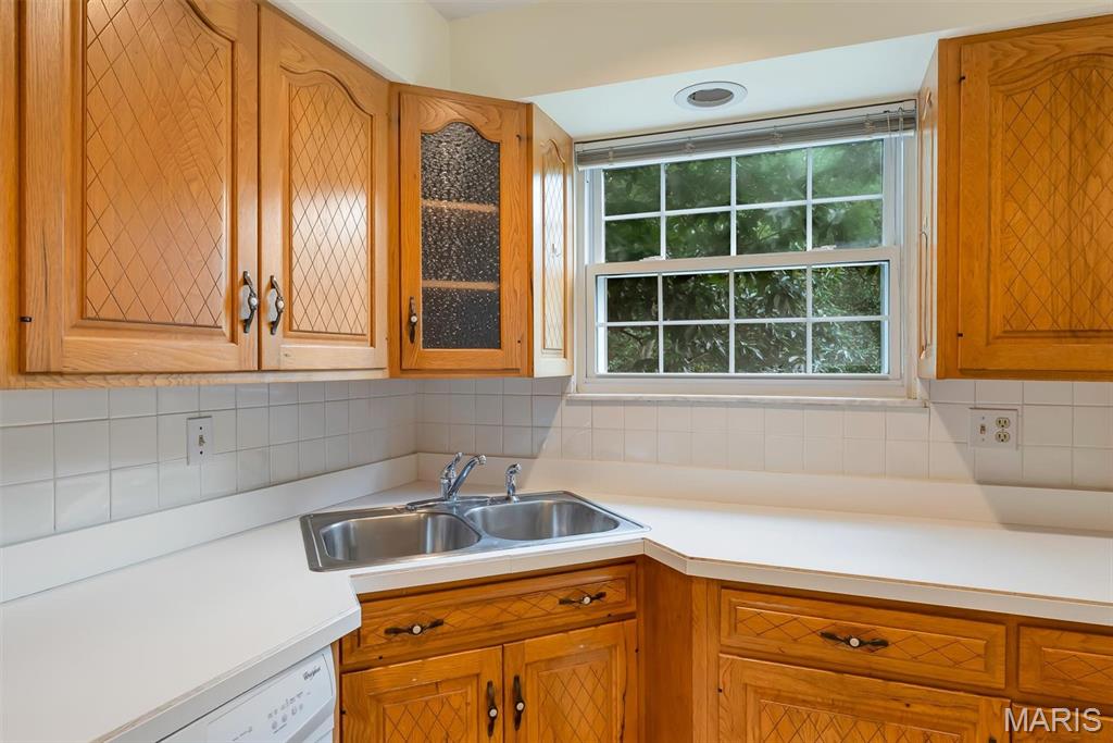 2335 Manor Grove Drive Unit: 11