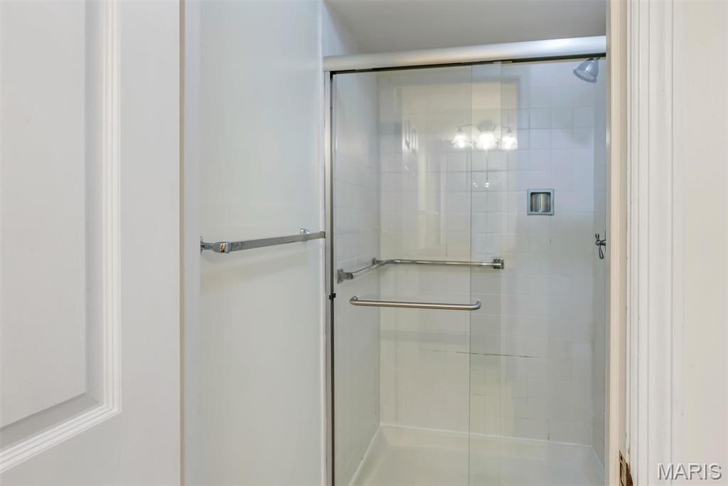 2335 Manor Grove Drive Unit: 11
