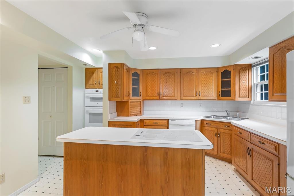 2335 Manor Grove Drive Unit: 11