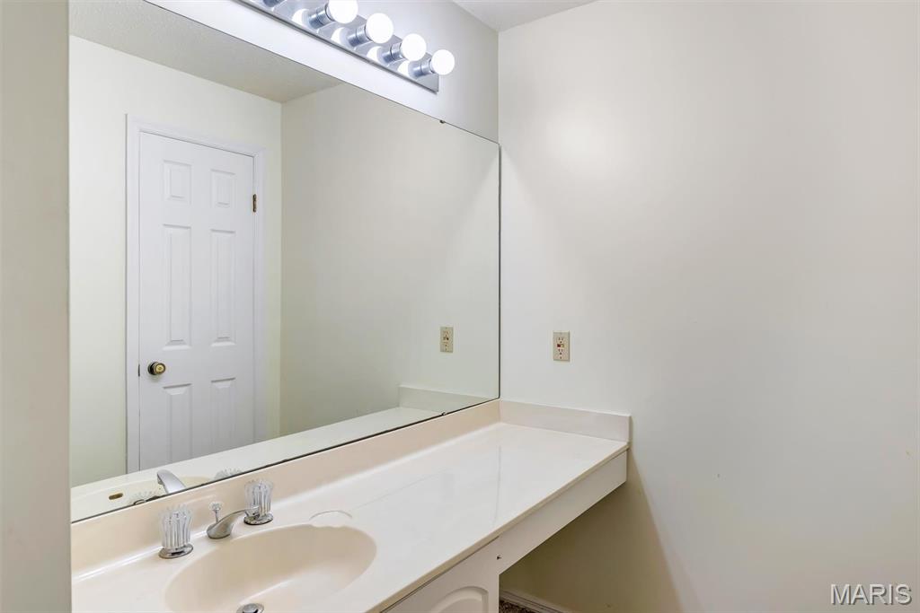 2335 Manor Grove Drive Unit: 11