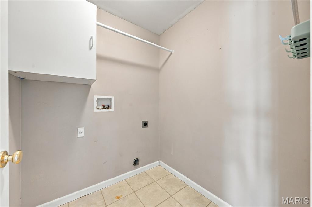 450 Benton Drive Unit: J