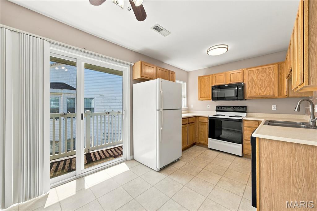 450 Benton Drive Unit: J